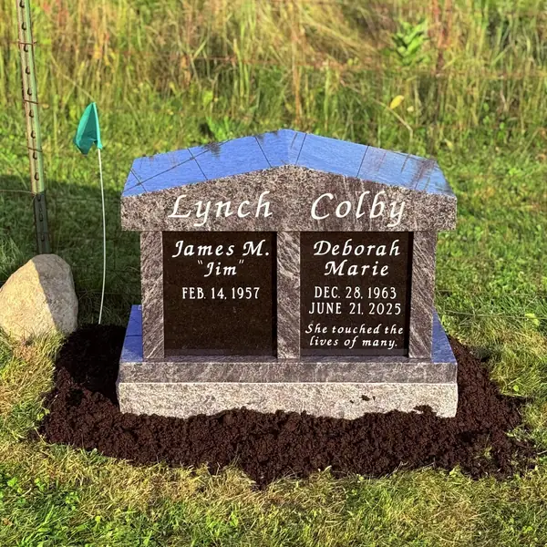 Cremation memorial by Champlain Monuments