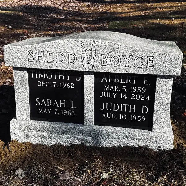 Cremation memorial by Champlain Monuments